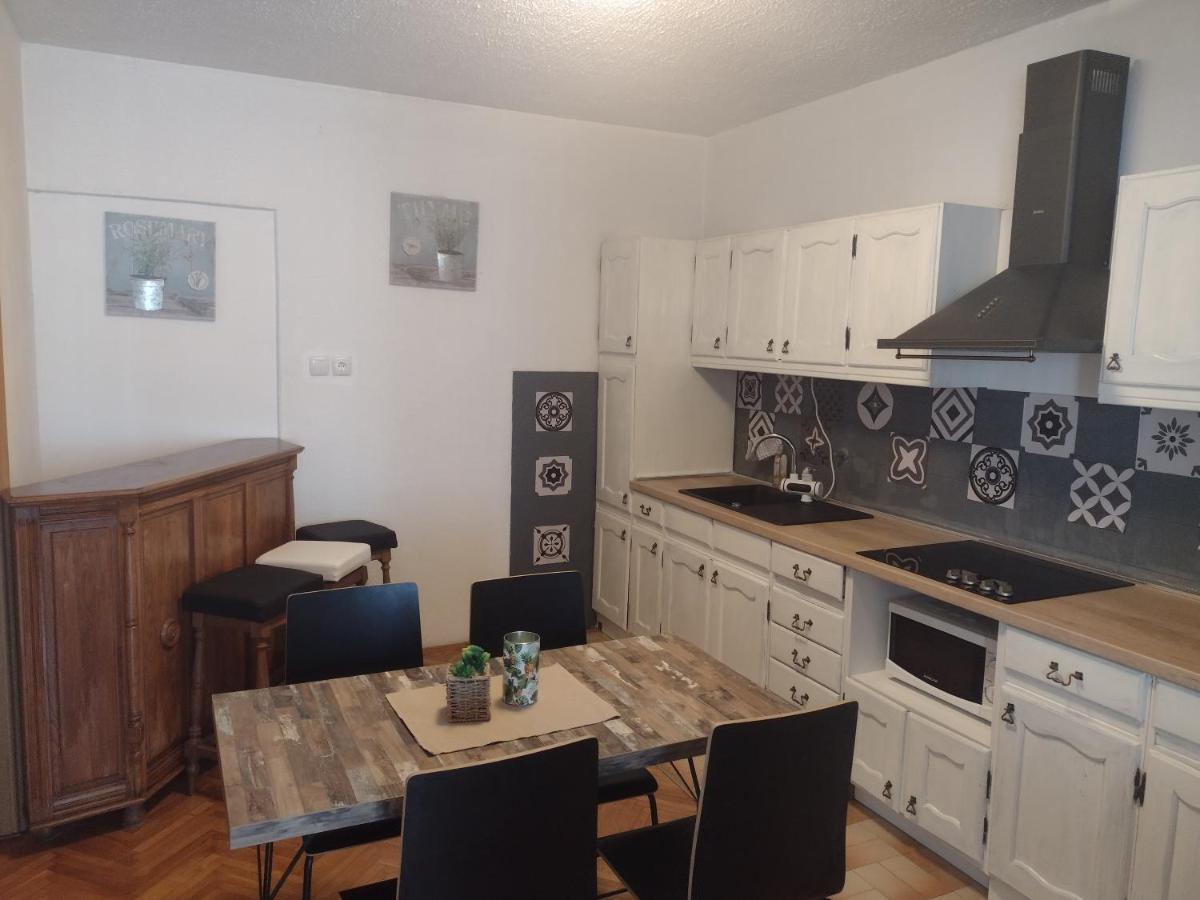 Apartments Vita Novi Vinodolski Kültér fotó