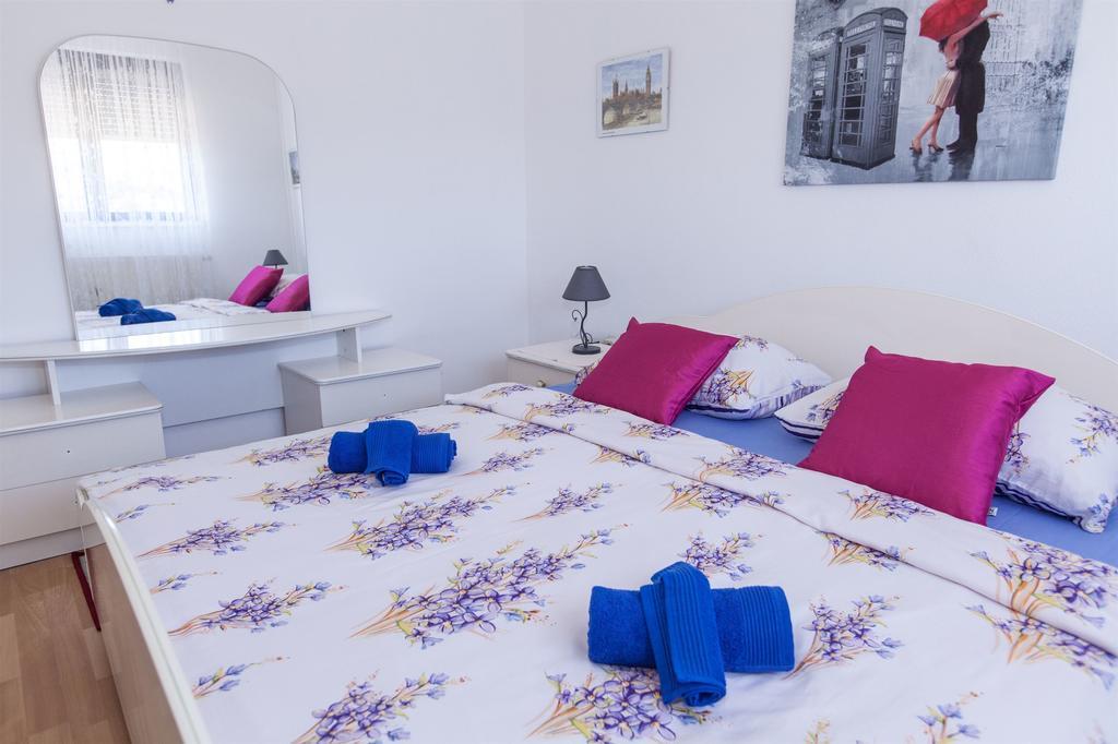 Apartments Vita Novi Vinodolski Szoba fotó