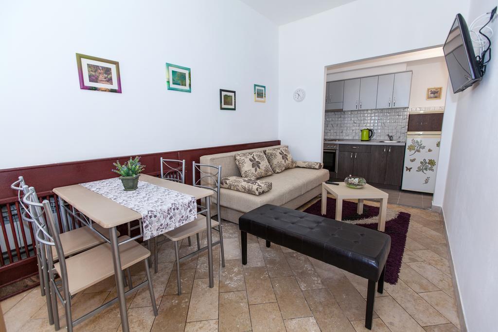 Apartments Vita Novi Vinodolski Szoba fotó
