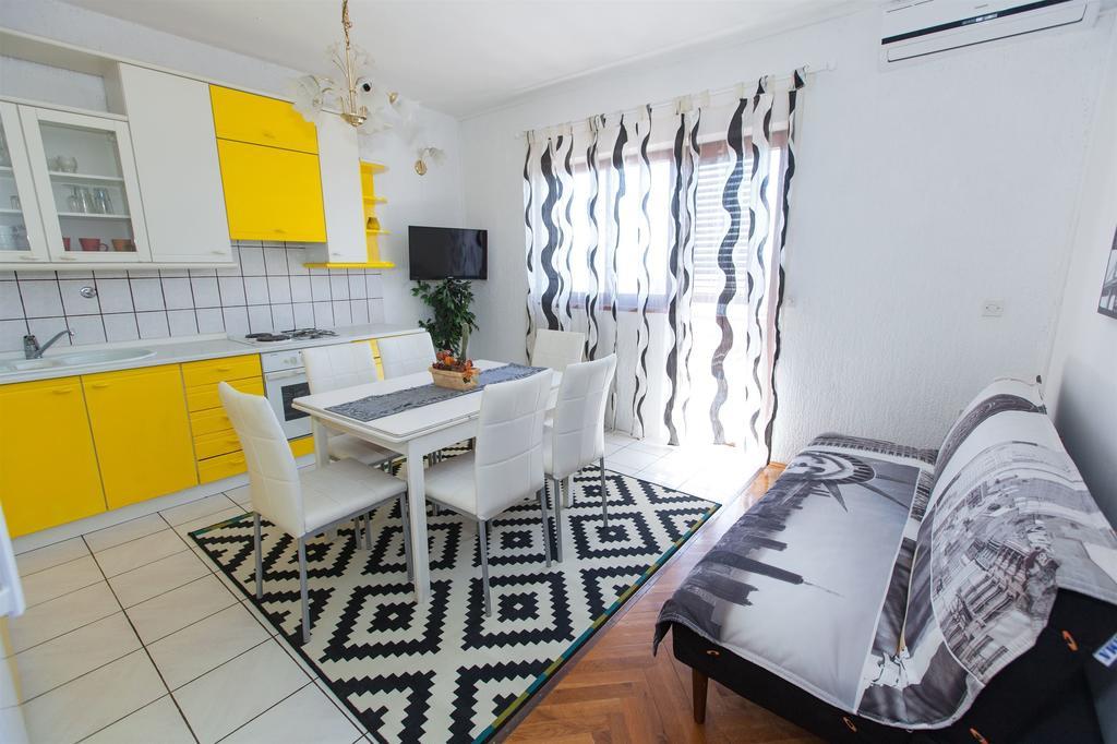 Apartments Vita Novi Vinodolski Szoba fotó